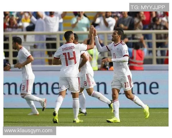 伊朗足球裁判的崛起与挑战：在国际赛场上的角色与影响